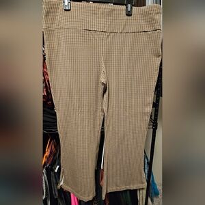 NWOT Terra & Sky Women's Brown Checkered Bootcut Leggings